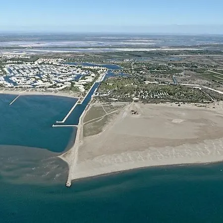 Galeasses, T2 Cabine, Climatisé Au Boucanet Pour 4 Personnes Appartement *